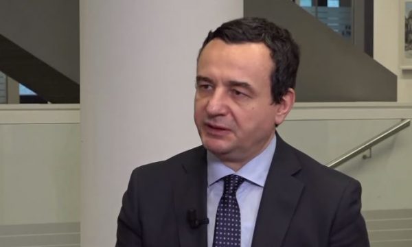 Gazetari i France24 pyet Kurtin “a i besoni Vuçiqit, ju ka quajtur llum terrorist?” – kjo është përgjigja