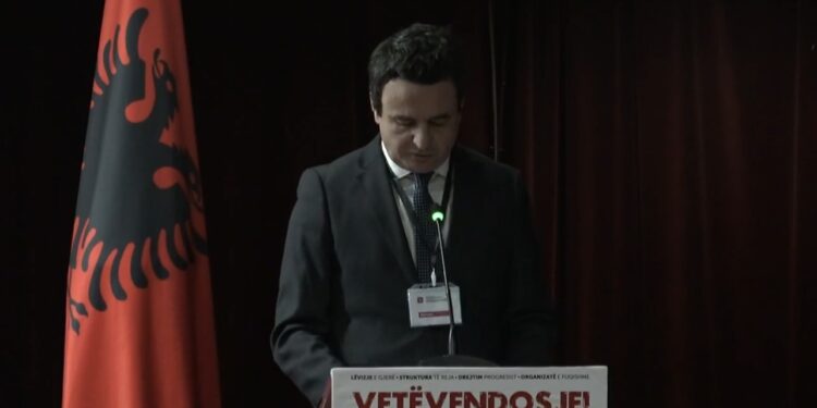 Mblidhet Vetëvendosja, i pranishëm edhe kryeministri Albin Kurti!