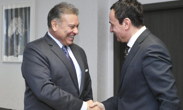 Kurti i përgjigjet Escobarit për Asociacionin: Duhet të jemi të kujdesshëm dhe fer, fillimisht njohja reciproke