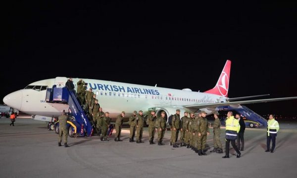 Ambasadori amerikan: FSK-ja shpëtoi jetë në Turqi, jemi partnerë krenarë