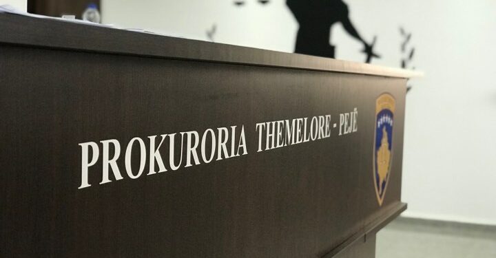 Prokuroria në Pejë me aktakuzë ndaj 11 personave, 10 prej tyre zyrtarë komunalë