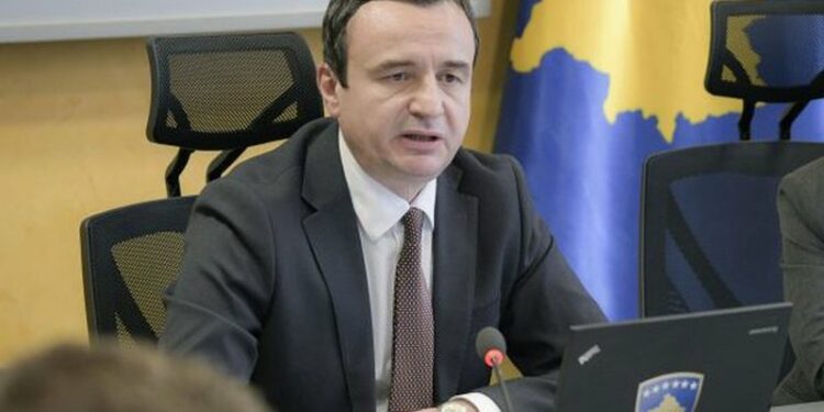 Kurti i mbledh “online” ministrat një natë para Ditës së Pavarësisë, merr pesë vendime