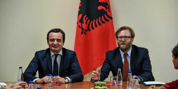 Ekskluzive: Vetëvendosje e kërkon shkarkimin e Haki Abazit
