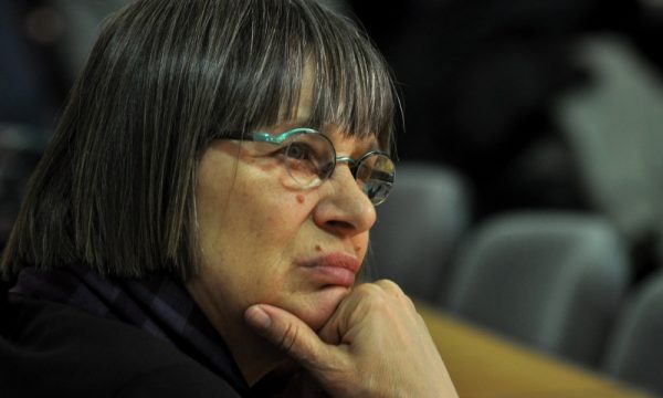 Kandiq ia jep një ide Vuçiqit se si mund ta nisë takimin e radhës me Kurtin