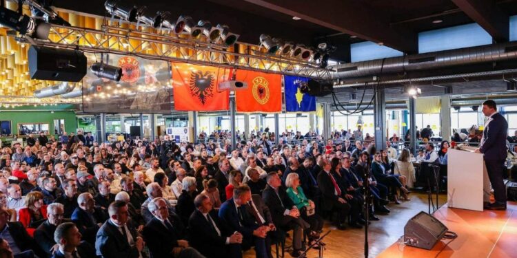 Memli Krasniqi nga Zvicra: Hashim Thaçi është fytyra e Kosovës moderne, të lirë, të pavarur e sovrane