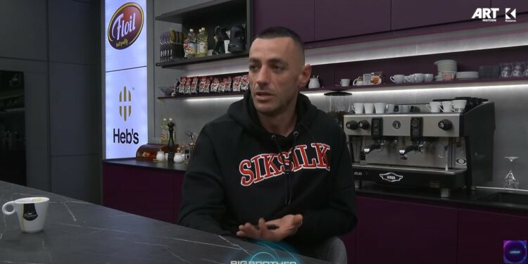 Stresi i thotë vetes: Kurrë se kisha mendu që këtu e ndali pirjen e duhanit (VIDEO)