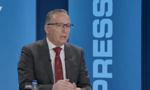 Bedri Hamza: Për herë të parë po ndodh ulje pagash në Kosovë