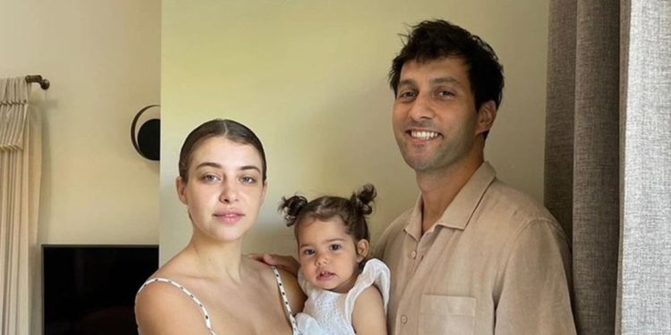 Çifti i njohur turk merr hap të rëndësishëm, aplikojnë që të jenë familje e një foshnje që i mbijetoi tërmetit