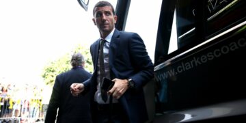 Bëhen gjashtë trajnerë spanjollë në Premierligë, Leeds arrin marrëveshjen me Gracian