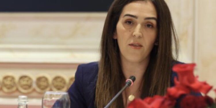 Drejtoresha e Laboratorit ku u zhdukën mostrat e Deharit punonte pa licencë