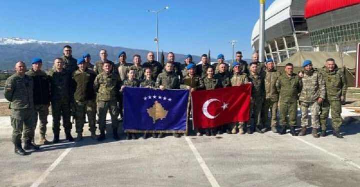 Ushtria turke ia uron Pavarësinë e Kosovës kontingjentit të FSK’së në Hatay