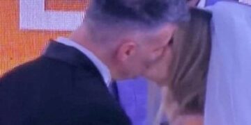 Dasmë në BBVA, puthen në buzë Nita Latifi dhe Bledi Mane