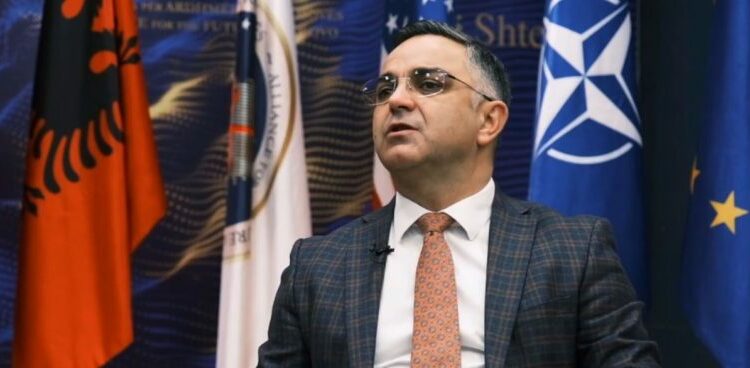 “Gati gjithë investimi i vitit 2022 në Trust ka humbur”, Tahiri i drejtohet Kurtit: A keni fije turpi?