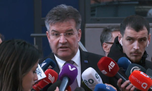 Lajcak: Takimi me Kurtin përmbushi pritjet e mia, tani e di shumë mirë çfarë do Kosova