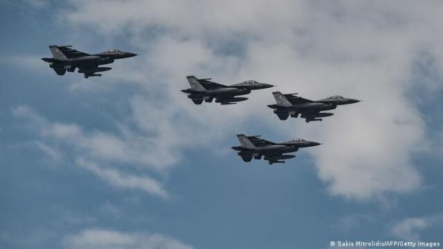 Bombarduesit rusë fluturojnë afër Japonisë