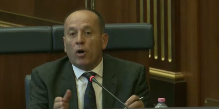 Shala lëshon alarmin: Humbjet në Trust vetëm këtë muaj janë rreth 60 milionë euro, a ka Qeveri ky vend?!