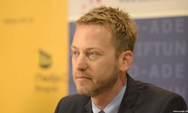 Ilir Deda e analizon propozimin europian që e pranuan Kosova e Serbia e quan “Marrëveshje e mirë e paqes”