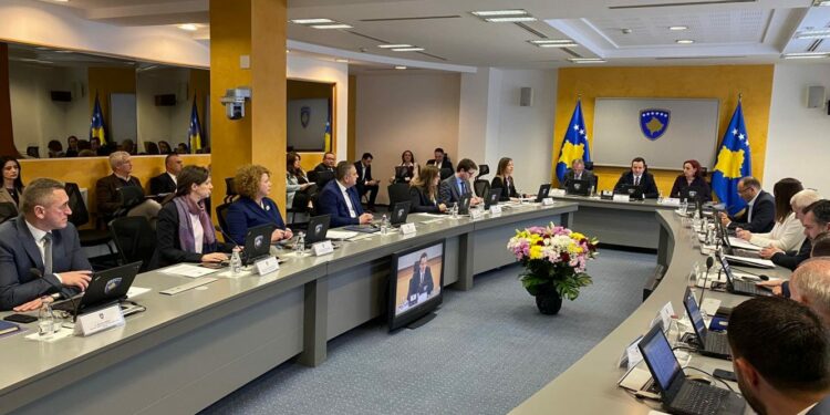 Thaçi pas deklaratës së Kurtit: Kjo qeveri nuk ka më legjitimitet të qeverisë me vendin!
