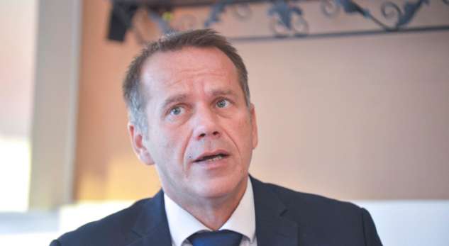 Arifi: Sa jemi të habitur me Zajednicën, Qeveria kontrabandon rritjen e çmimit të rrymës
