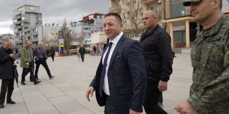 Dy shtete të BE-së refuzojnë akreditimin e dy atasheve ushtarakë të Kosovës