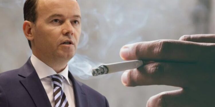 Vjen një sqarim shtesë nga Peci për zbatimin e Ligjit për Kontrollin e Duhanit në ambiente të mbyllura