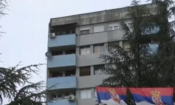 Serbët në veri, vazhdojnë të mos e paguajnë asnjë cent për rrymë