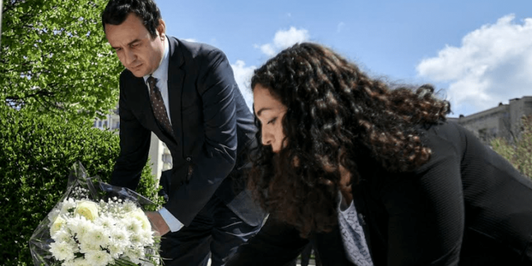 Kurti dhe Osmani nesër bëjnë homazhe në Krushë