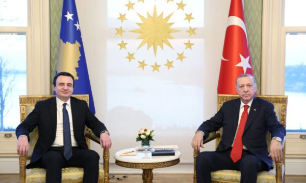 Erdogan e përshëndet rezultatin e arritur në Bruksel gjatë një telefonate me Kurtin