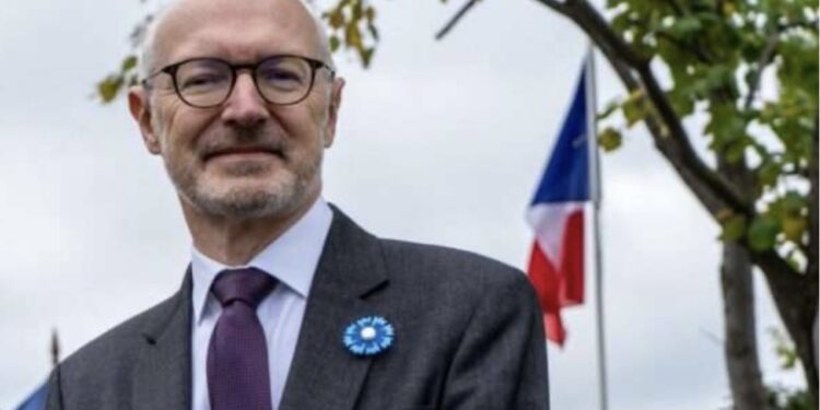 Ambasadori i Francës i jep dy data të mundshme për heqjen e vizave