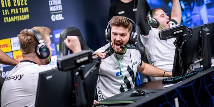 Si dikur UÇK-ja, Shqiponjat ‘shpartallojnë’ ekipin serb