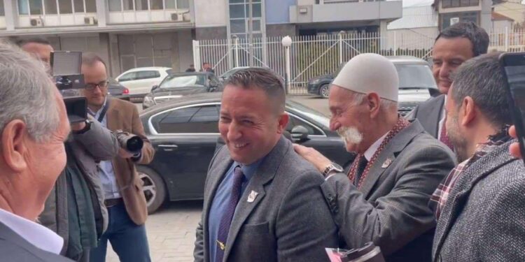 Rifat Jashari i shkruan letër Rexhep Selimit për ditëlindje