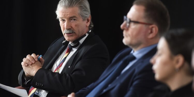 Diplomati gjerman: Nëse nuk dorëzohen listat për zgjedhje, nuk ka Asociacion