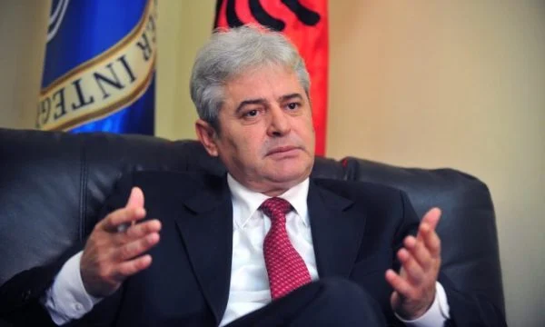 Ali Ahmeti lë të kuptohet se Borell e Lajçak kanë anuluar fluturimet për nesër