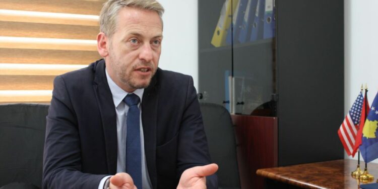 Ilir Deda i bën një analizë marrëveshjes së mbrëmshme