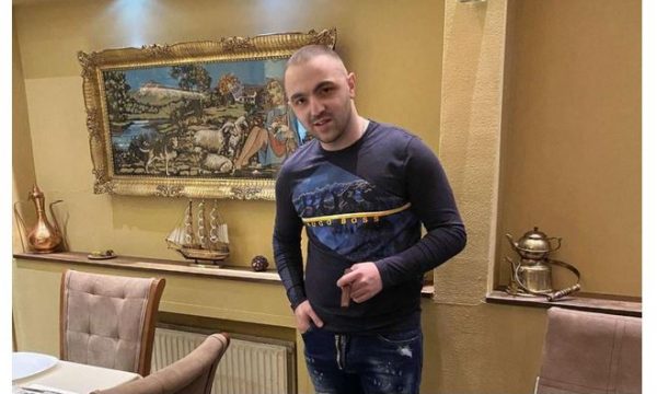 Andi “Italiani” në arrati për sulmin në “Bon Vivant”