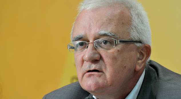 Janjiq: Sërish barrikada në veri, nëse Lista Serbe nuk merr pjesë në zgjedhje më 23 prill