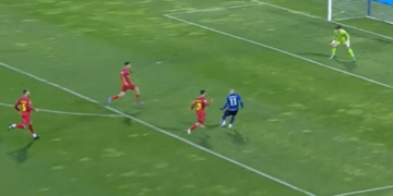 Edon Zhegrova me gol të bukur e kalon Kosovën në epërsi