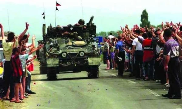 24 vjet më parë NATO nisi bombardimet, fushata ajrore i solli lirinë Kosovës