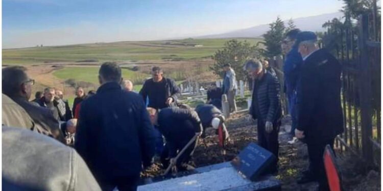 Iu dha lamtumira e fundit profesorit dhe gazetarit nga Vushtrria, Qazim Lahu