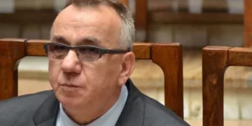 Profesor Latif Berisha dhe koha e tij, përvojë që nuk shlyhet kurrë