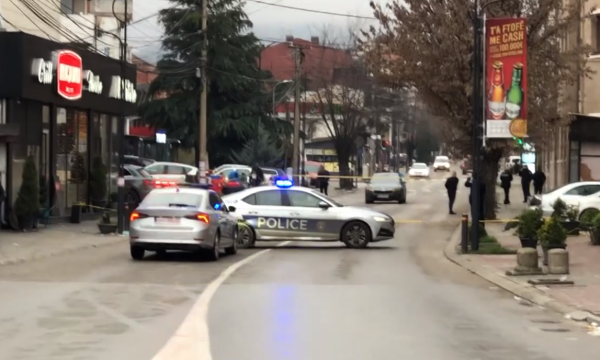 Operacion policor në Pejë: Bastisen disa lokacione, arrestohen katër persona për disa vepra penale