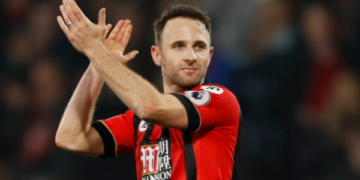 Ish-futbollisti i Premierligës që luan tani në ligë amatore, i dhuron pagat e tij për bamirësi