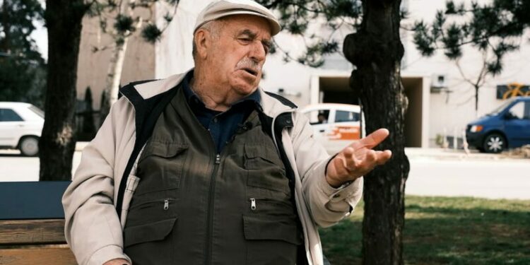 Pensionisti Vehbi Cakaj: 100 euro as ilaçe nuk më dalin, Qeveria të na rrisë pensionet