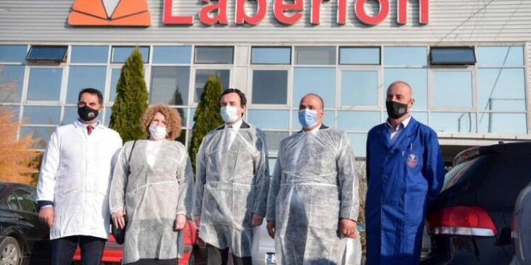 Vizita e Kurtit në kompaninë e biznesmenit Bashkim Osmani, tash i arrestuar për fajde