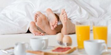 Gjashtë arsye për të bërë seks para se të shkoni në punë