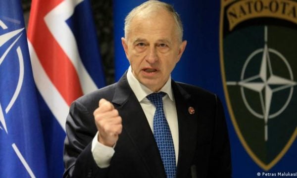 NATO: Koha që Kosova e Serbia të bëjnë kompromise