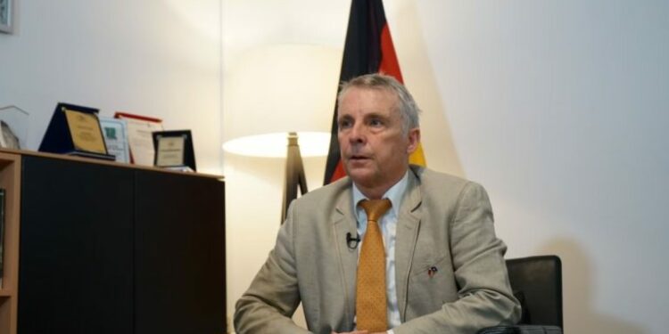 Ambasadori i Gjermanisë: Me një rezultat ideal në dialog, mosnjohësit do ta njohin Kosovën