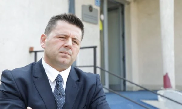 Bekë Berisha për Gërvallën: Edhe 100 vjet me qenë ministre, s’ka me bë punë të hairit