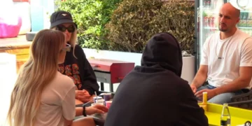 “T’i heqim qafe”/ Banorët diskutojnë për zgjedhjen e liderit