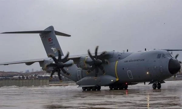 Evakuimi i turqve të mbetur në Sudan, hapet zjarr ndaj avionit